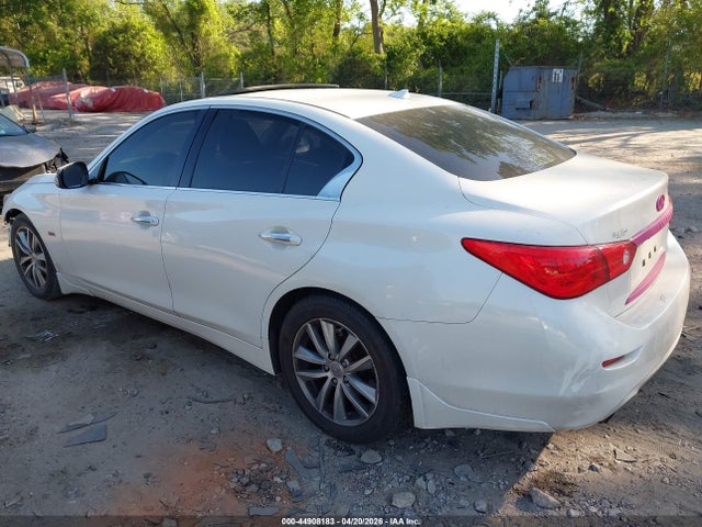 INFINITI Q50 3.0t Premium