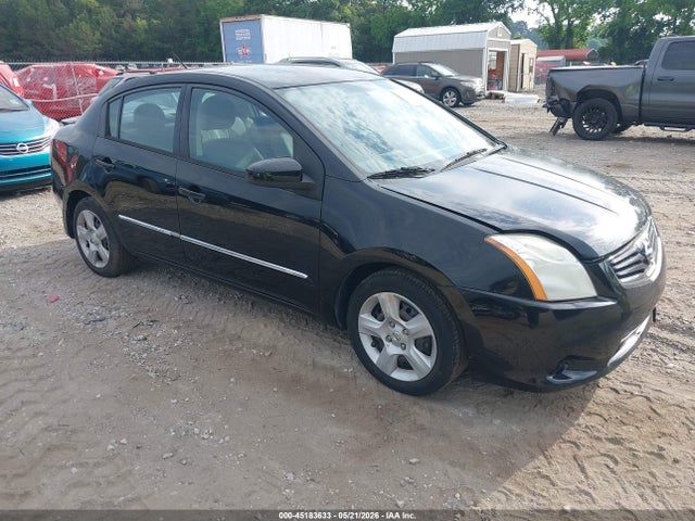 Salvage Nissan Sentra Image