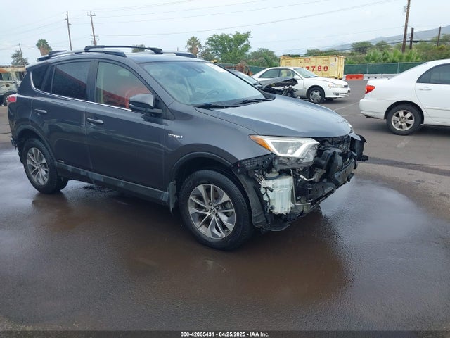 Salvage Toyota RAV4 Image