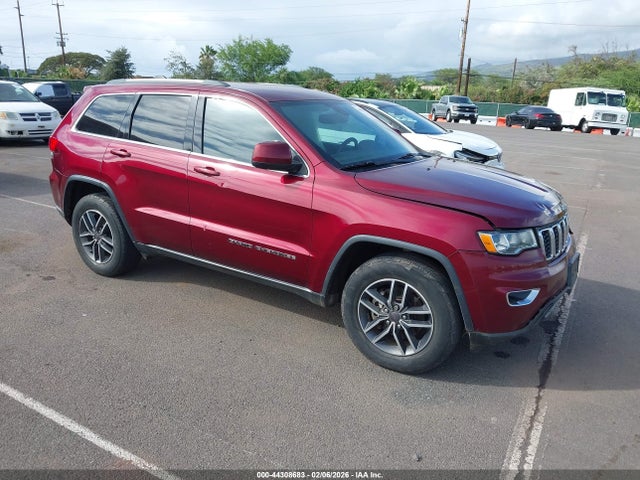Salvage Jeep Grand Cherokee Image