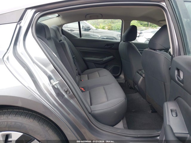 Nissan Altima S Fwd