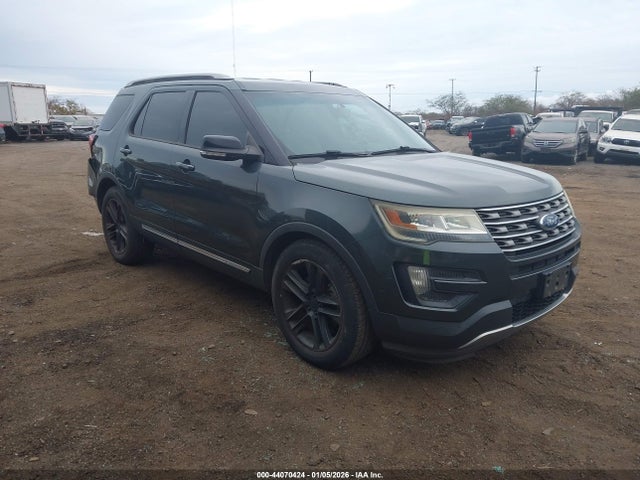 Salvage Ford Explorer Image