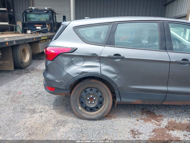 Ford Escape S