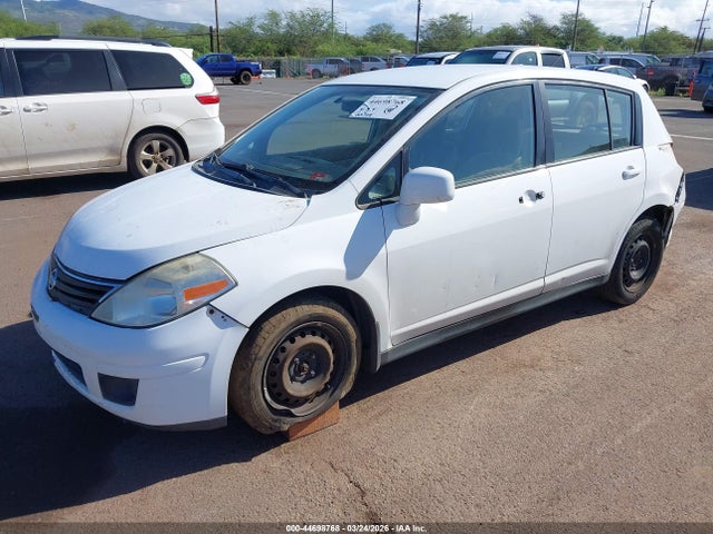 Nissan Versa 1.8s