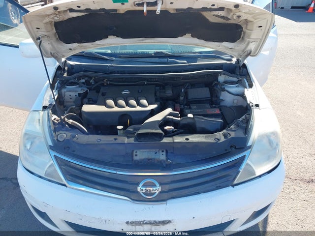 Nissan Versa 1.8s