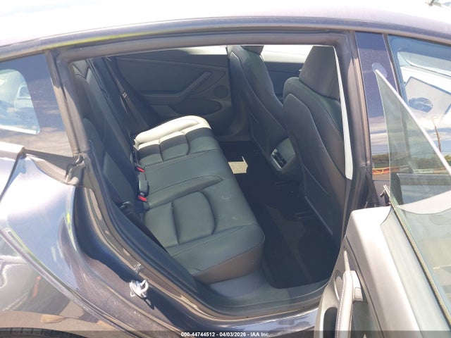 Tesla Model 3 Rear-wheel Drive