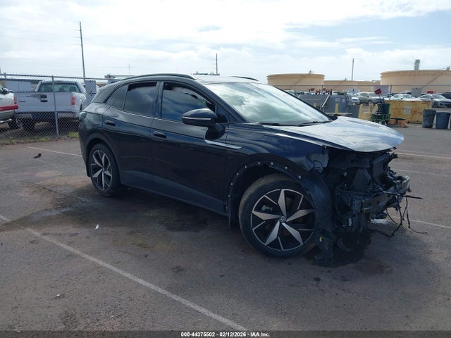 Salvage Volkswagen ID.4 Image
