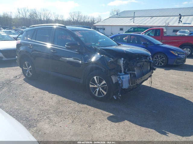 Salvage Toyota RAV4 Image
