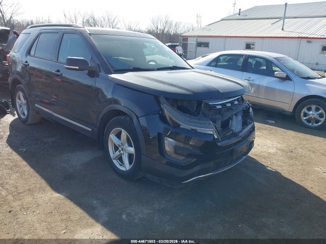Salvage Ford Explorer Image