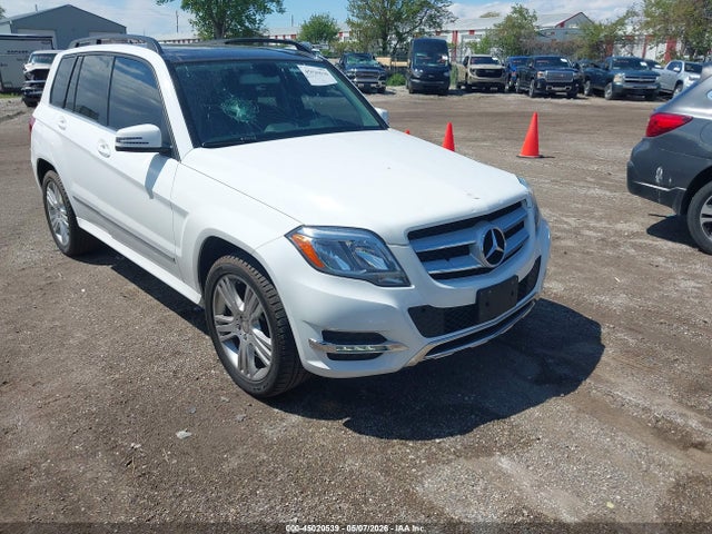Salvage Mercedes-Benz GLK Image