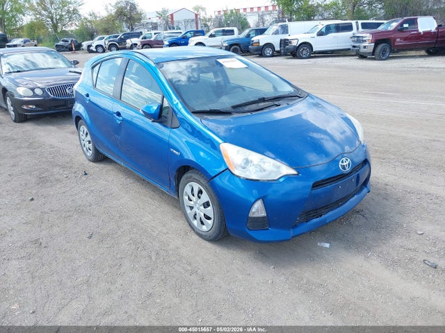 Salvage Toyota Prius c Image