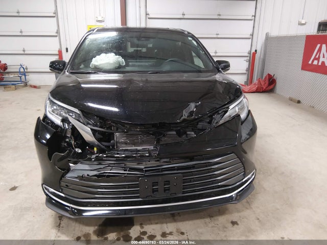 Toyota Sienna Limited