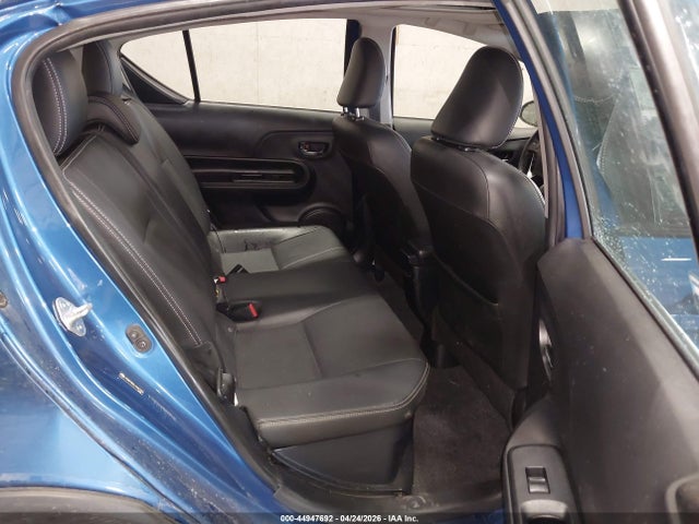 Toyota Prius c Four