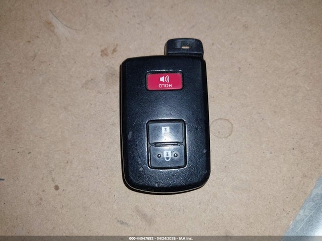 Toyota Prius c Four