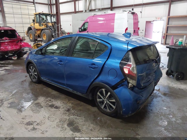 Toyota Prius c Four