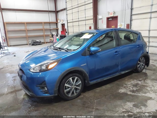 Toyota Prius c Four