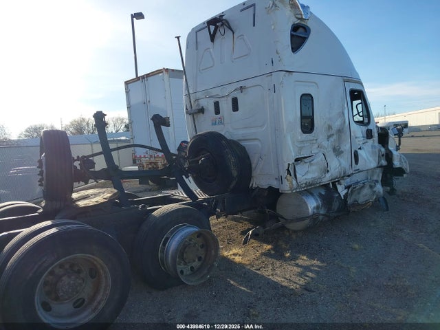 Freightliner Cascadia 125