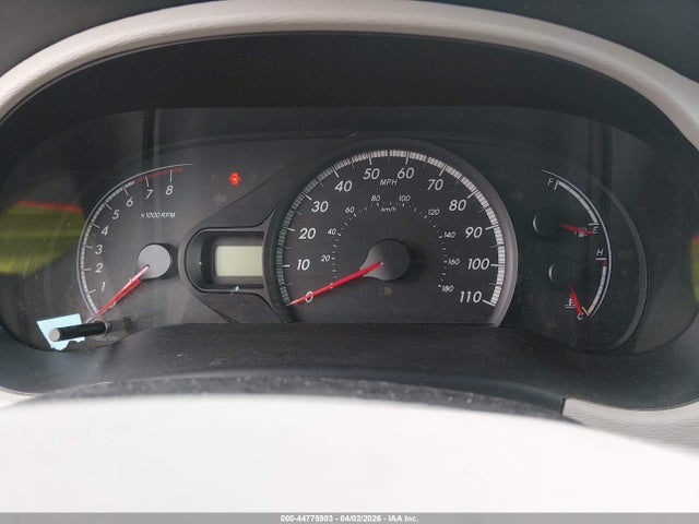 Toyota Sienna Le V6 8 Passenger