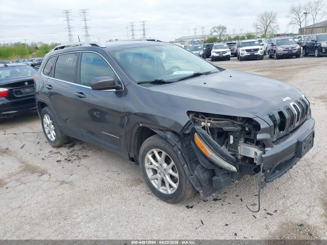 Salvage Jeep Cherokee Image