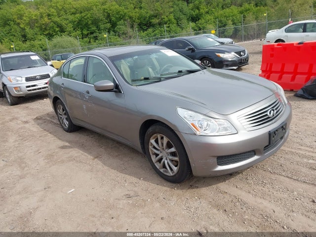 Salvage INFINITI G37x Image