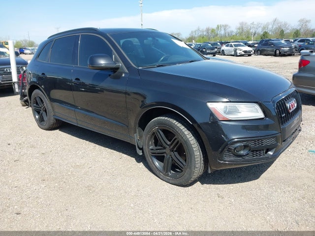 Salvage Audi Q5 Image