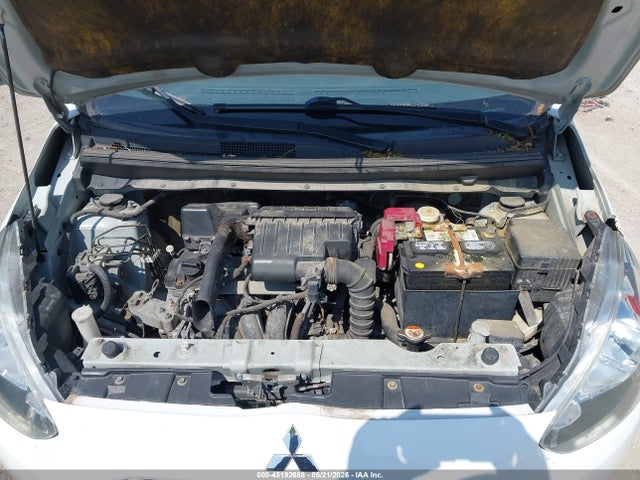 Mitsubishi Mirage Es