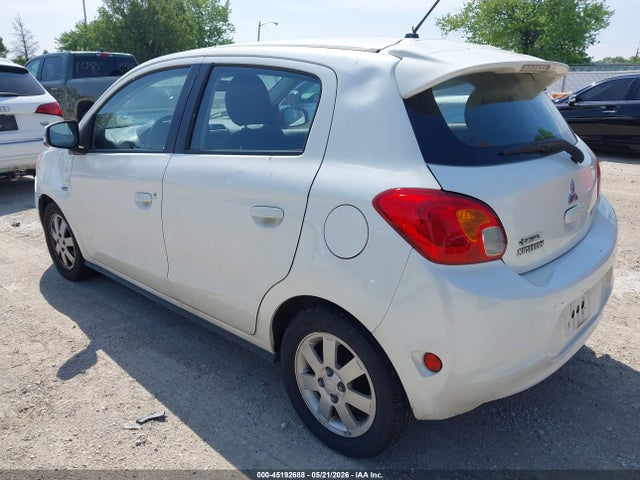 Mitsubishi Mirage Es