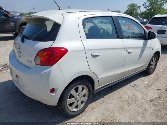 Mitsubishi Mirage Es