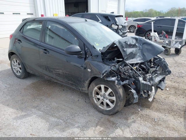 Salvage Mazda Mazda2 Image