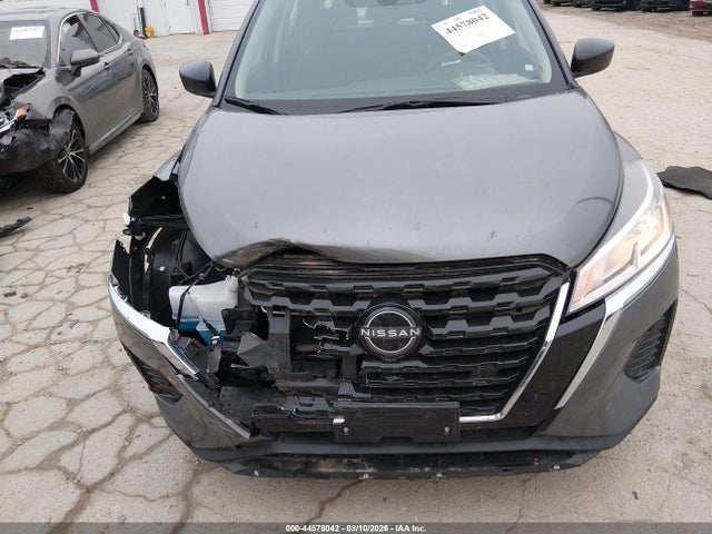 Nissan Kicks S Xtronic Cvt