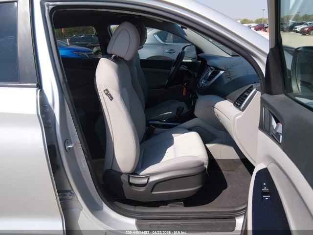 Hyundai TUCSON Se
