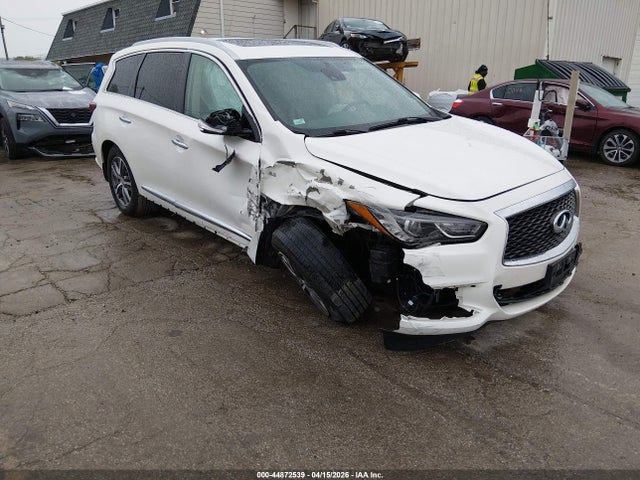 Salvage INFINITI Qx Image