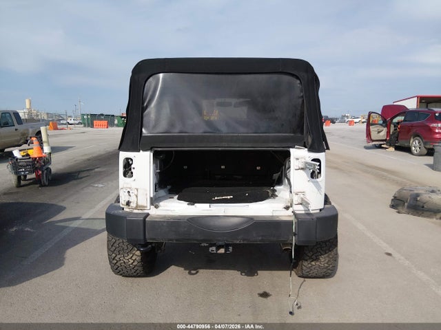 Jeep Wrangler Sahara