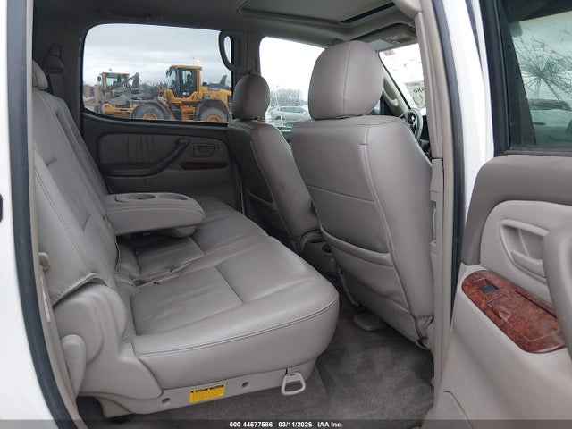 Toyota Tundra Limited V8