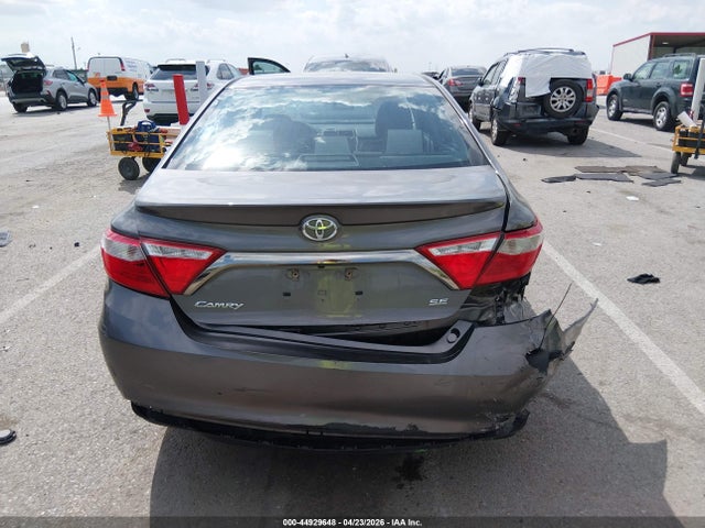 Toyota Camry Se