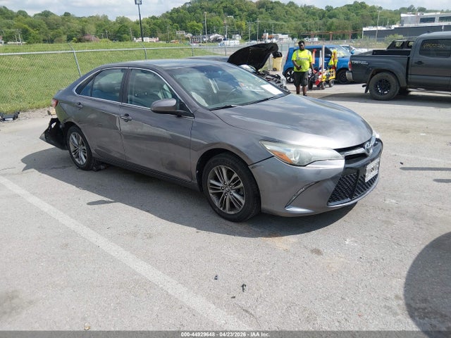 Salvage Toyota Camry Image