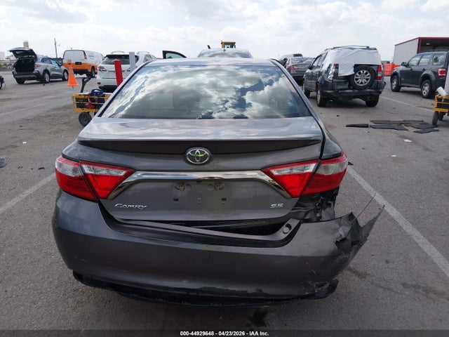 Toyota Camry Se