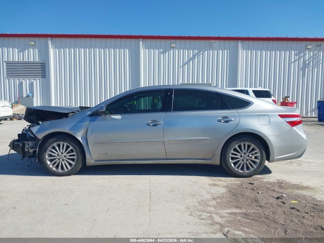 Toyota Avalon Hybrid Limited