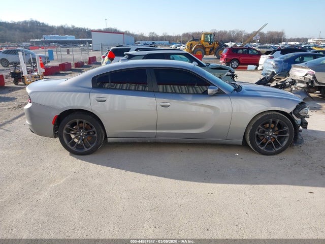 Dodge Charger Sxt