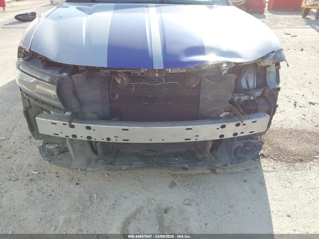 Dodge Charger Sxt