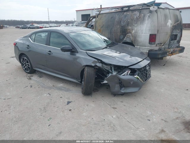 Salvage Nissan Sentra Image