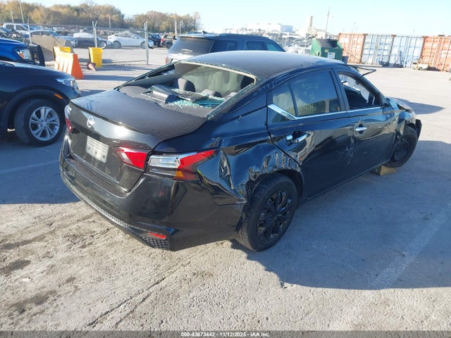 Nissan Altima S Fwd