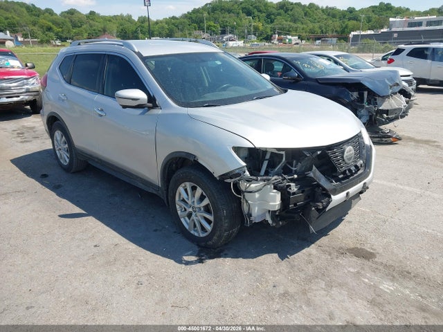 Salvage Nissan Rogue Image