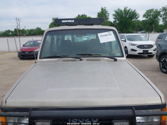 Isuzu Trooper