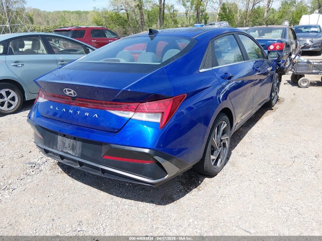 Hyundai ELANTRA Sel
