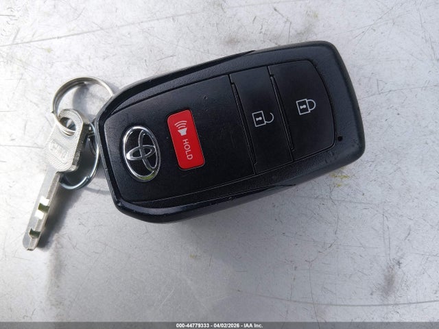 Toyota Prius Le