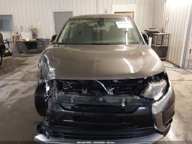 Mitsubishi Outlander Se