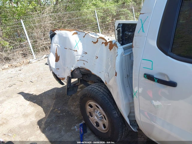 Nissan Frontier S 4x4