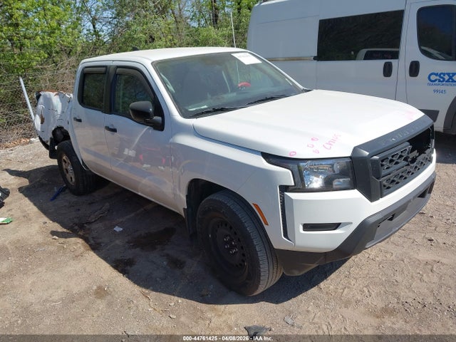 Salvage Nissan Frontier Image