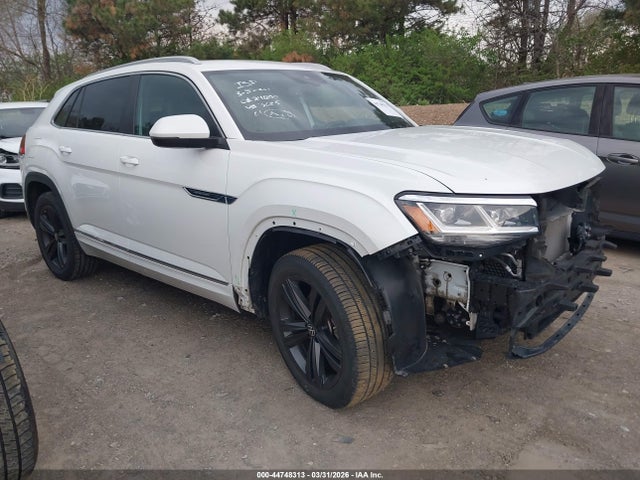 Salvage Volkswagen Atlas Image